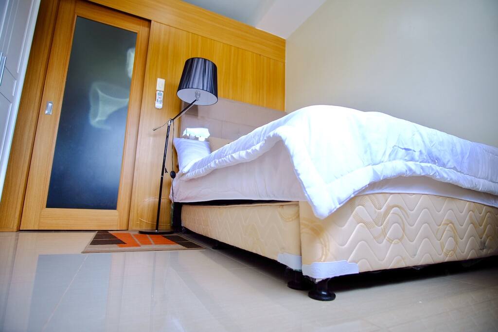Pull out bed
