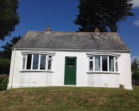 Family friendly secluded bungalow