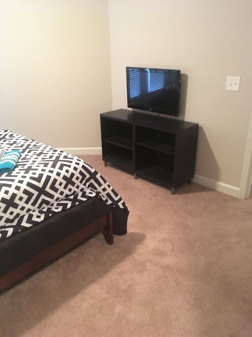 BR with Xfinity HD TV