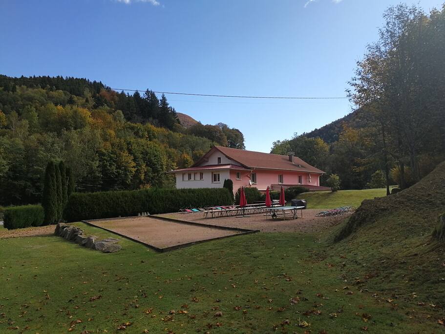 Derrière le gîte