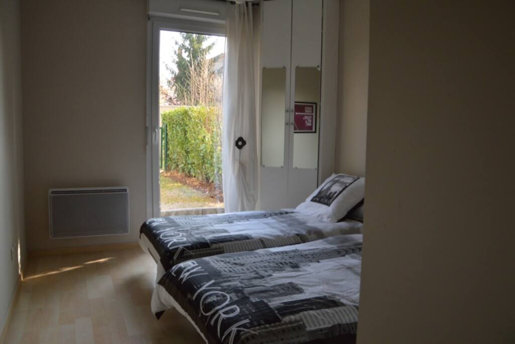 2 lits simple ou 1 lit double, donnant sur le jardin