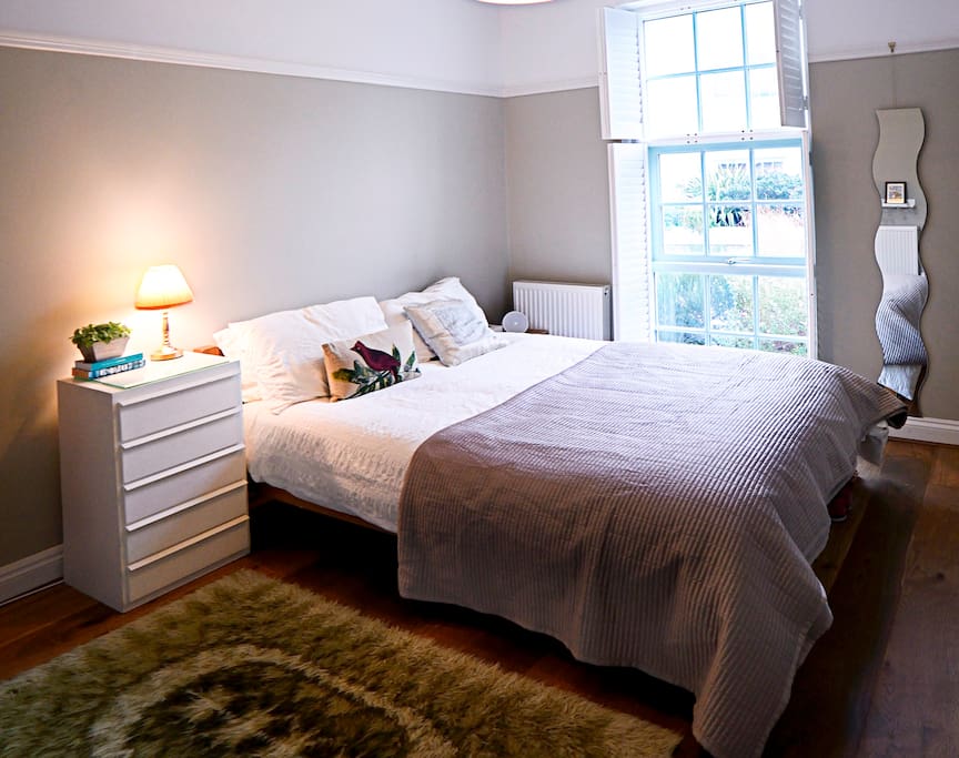 Bedroom 1 with King-size bed