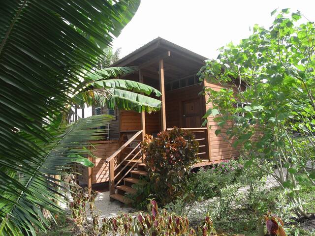 B&B Green Valley, Cozy place AC optional near ATM