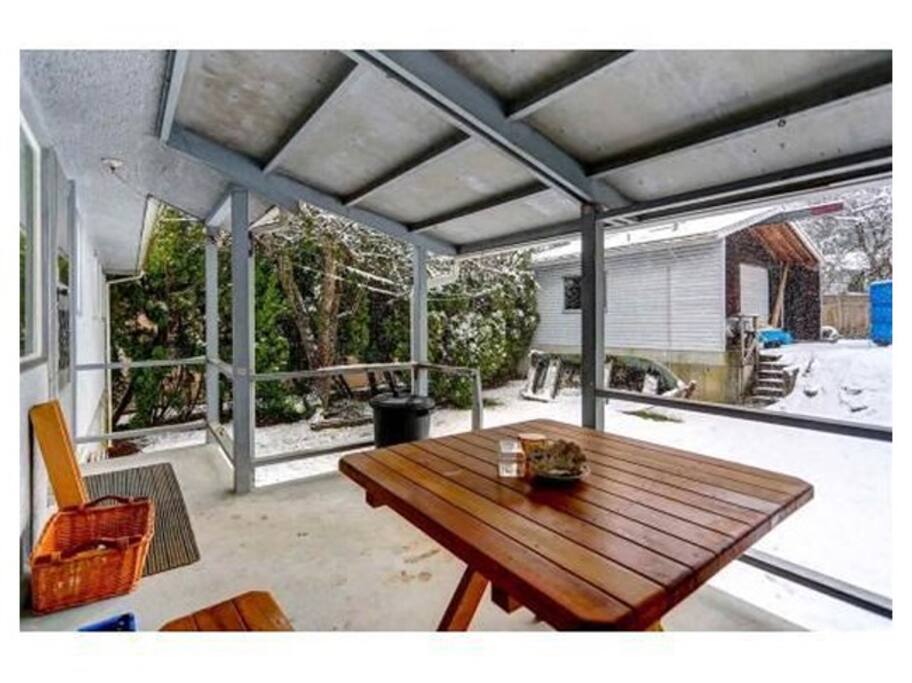 shared deck and garage