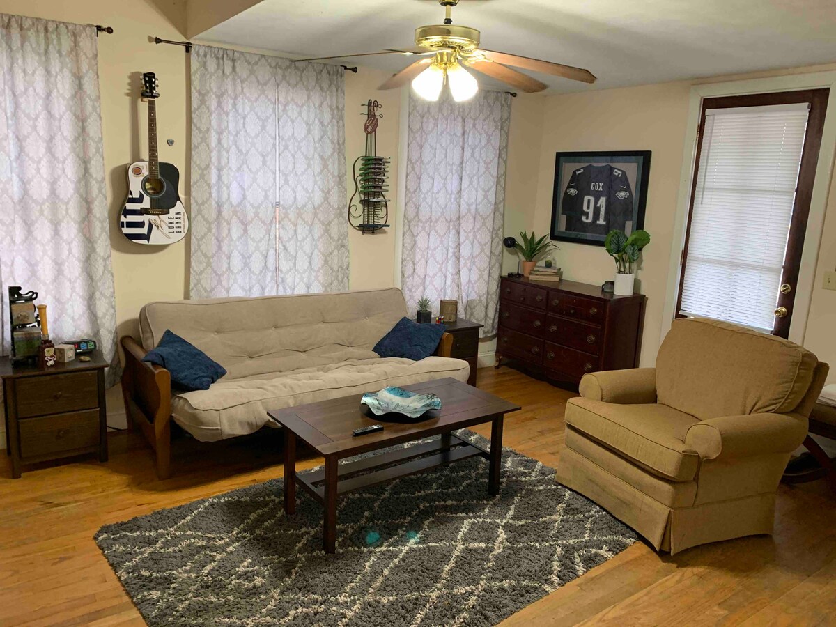 Cotton District Apartment with loft, king bed Apartments for Rent in