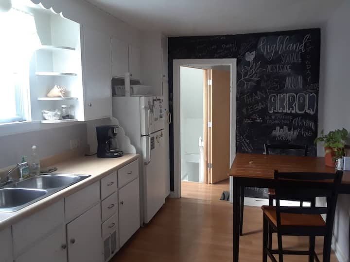 Akron Vacation Rentals Apartments and More Airbnb