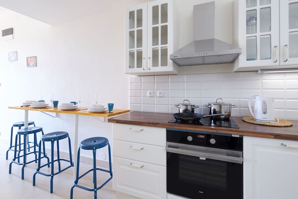 The kitchen is fully equipped with everything you might need to prepare any meal you can think of. There is also a dishwasher, fridge, kettle and an oven. We decided to be a little unconventional here and replaced a table with a bar desk...hope you will like as much as we do ;-)