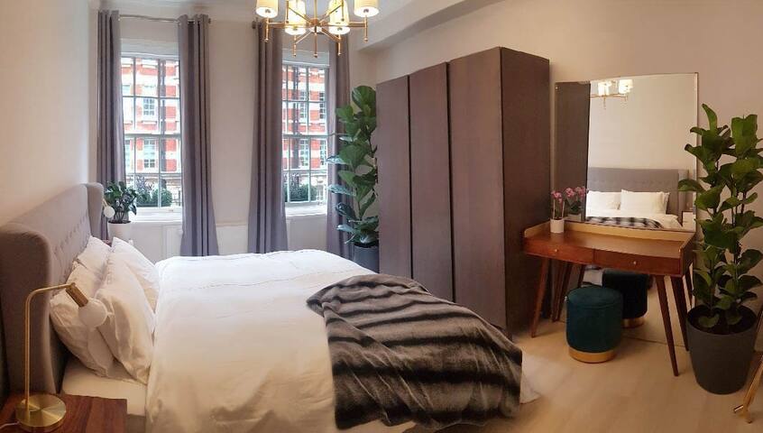 Spacious 4 BR apartment, in Marble Arch gallery image 5