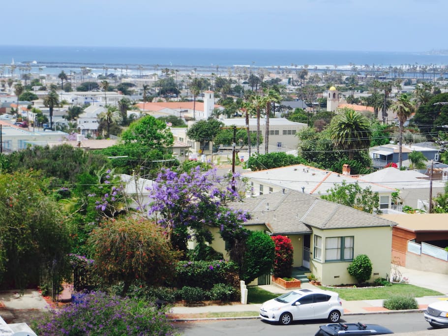 Only 5 blocks to the ocean!