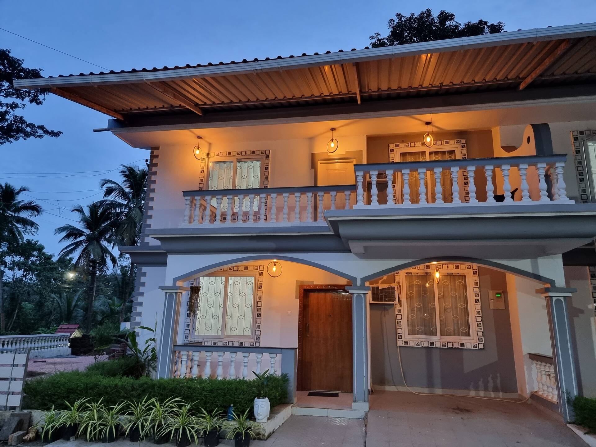 Modern & Homely Entire 3 bedroom villa.