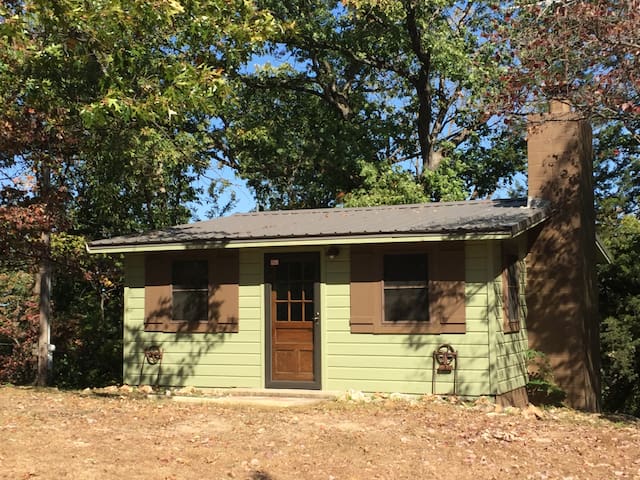 GRAND LAKE, OK - RENOVATED CABIN WOODS & LAKE VIEW ...