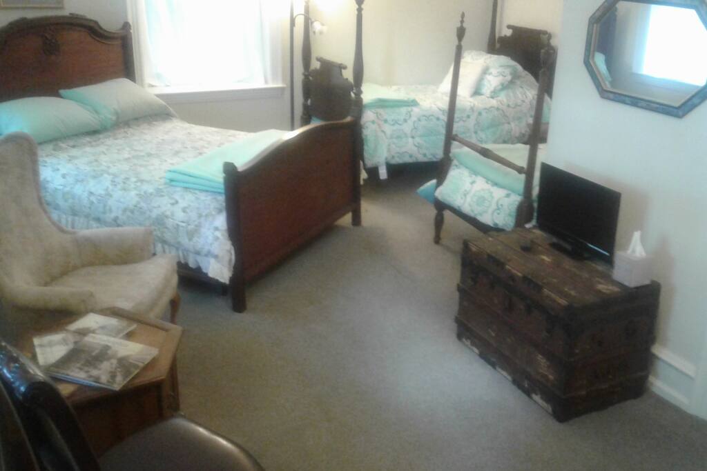 Large Bedroom
