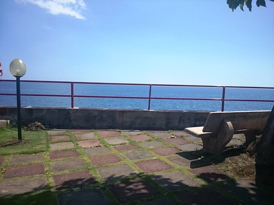 giardino sul mare