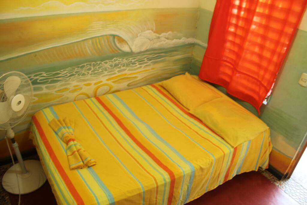 comfortable room for one ($ 15 more than 3 nights $ 8) or two ($ 16) people