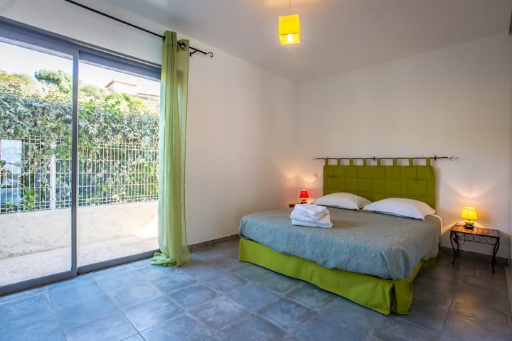 საძინებელი 1