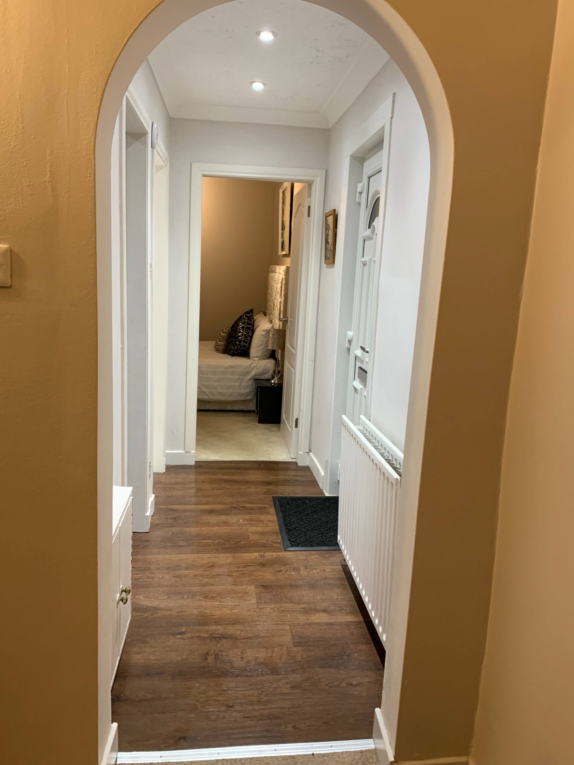 Dunfermline GF flat, 5 min walk to Train St. and High St. — photo 3