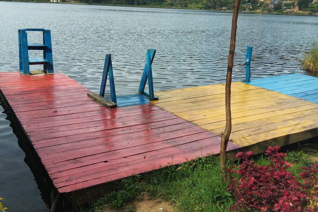 Swimming dock