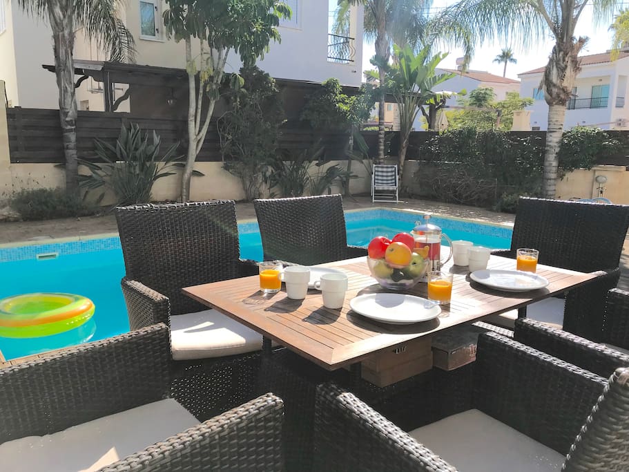 al fresco dining