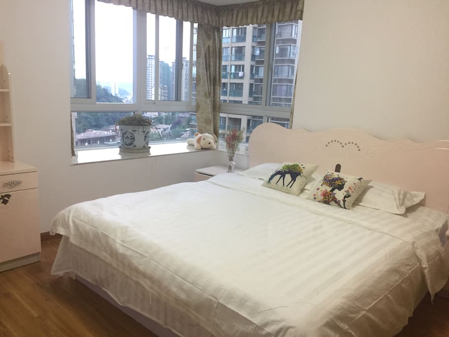 房间1
