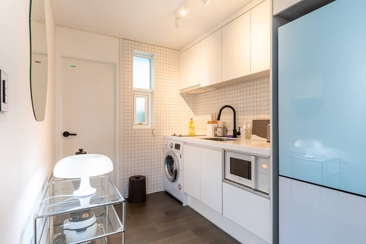 2br 1ba | Bestlocation Near Gangnam | 2026 Upgrade - Seoul