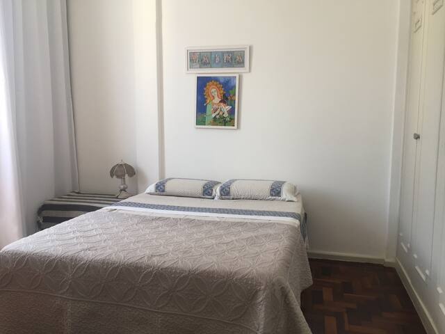 Apartamento em ótima rua de Copacabana gallery image 2