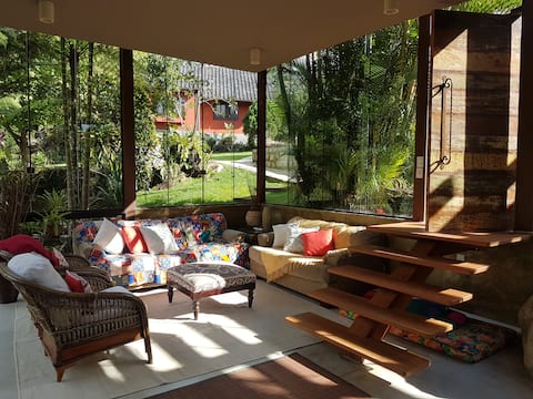 Cozy and Sophisticated, private pool and riverside
