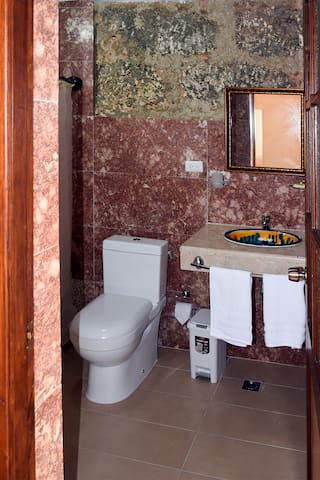 Hostal Del Buen Viaje managed Airbnb listing 2