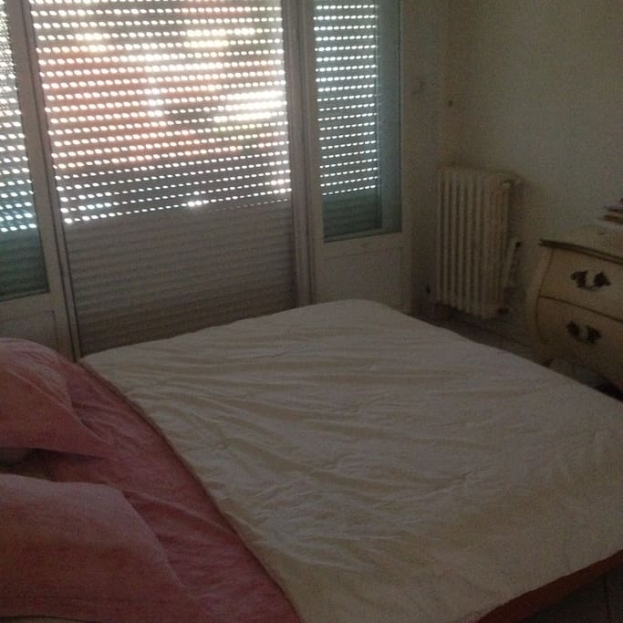 Grand lit en 200
