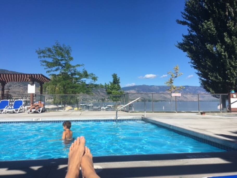 Private pool and hot tub overlooking the lake