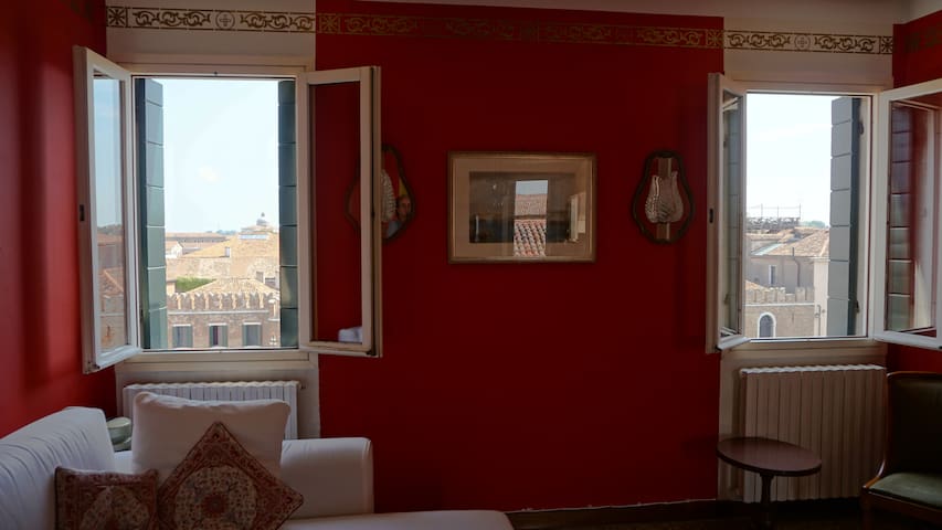 Arsenale Amazing dual view, dual floors apart – 4