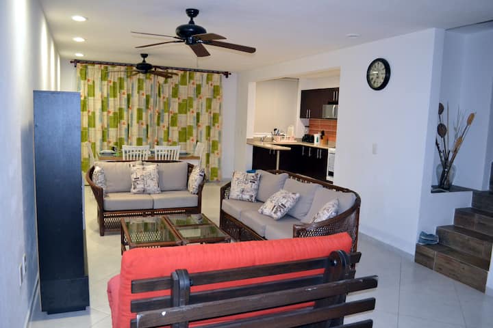 พื้นกำปั้น