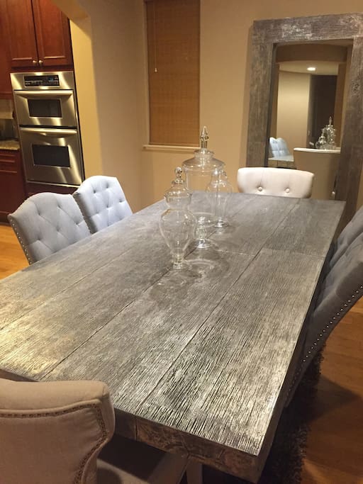 Enjoy Your Favorite Cuisine At This Extended Dining Table