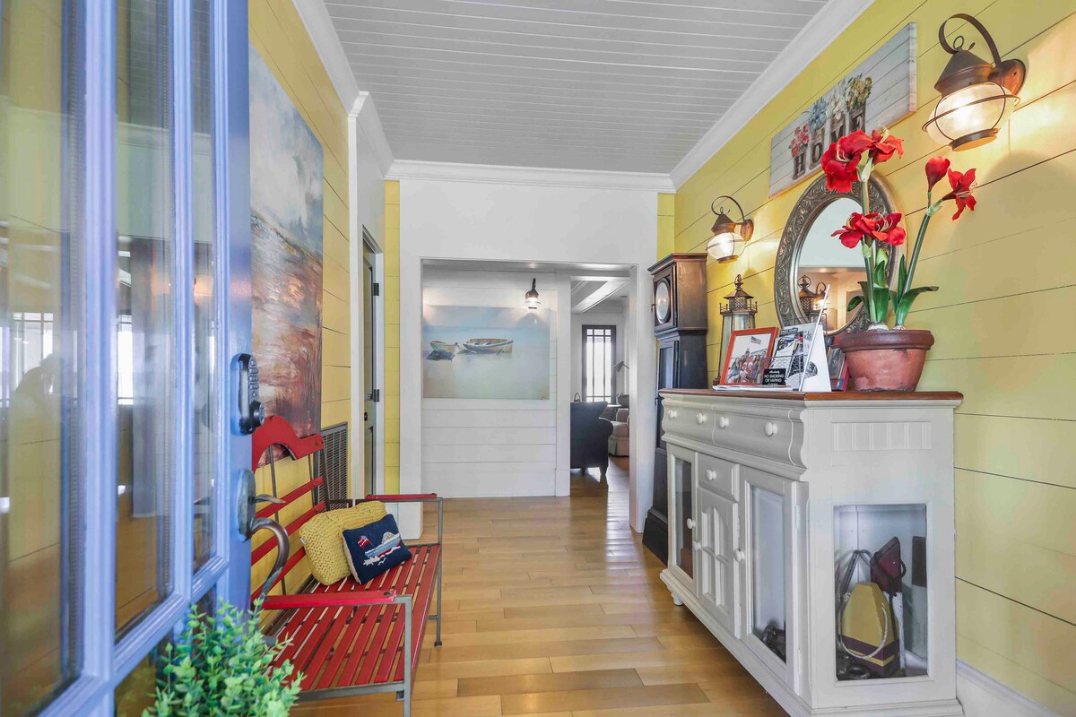 Successful Airbnb property: River House•Dock•King Beds•Nearby Savannah & Tybee in Wilmington Island