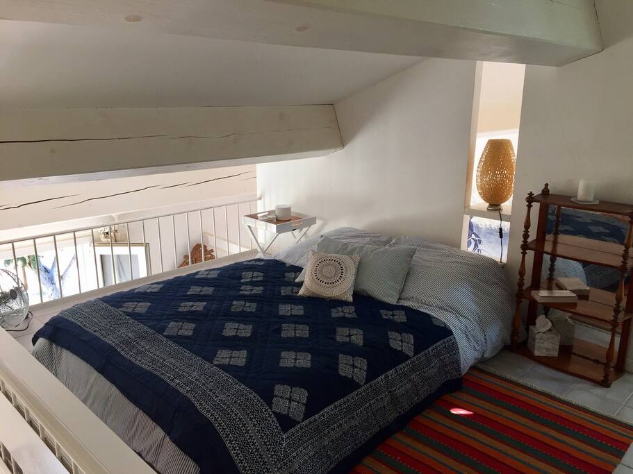 Mezzanine bedroom
//
Chambre en mezzanine