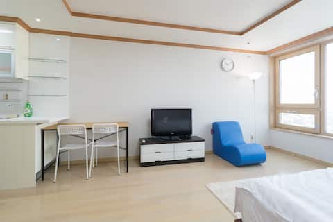 Cozy Penthouse:10 min-Gangnam Location!!!