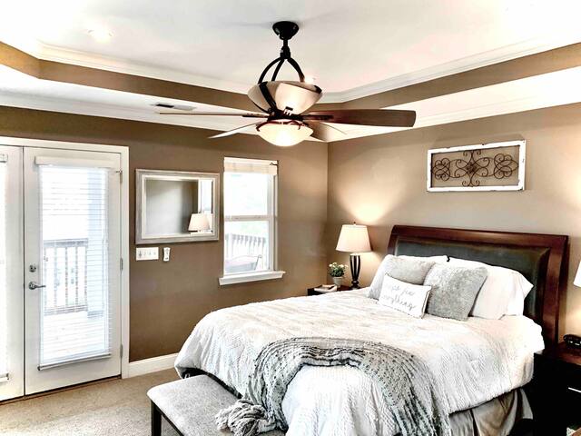 Best view in Nashville with privacy and space. gallery image 5