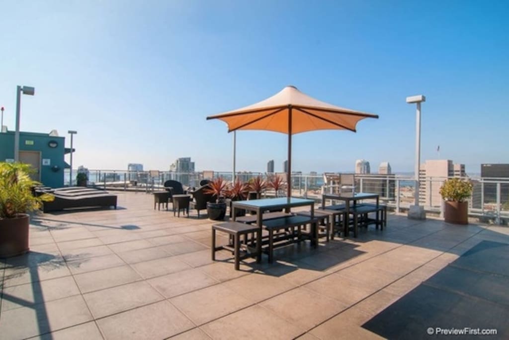 Roof top living space