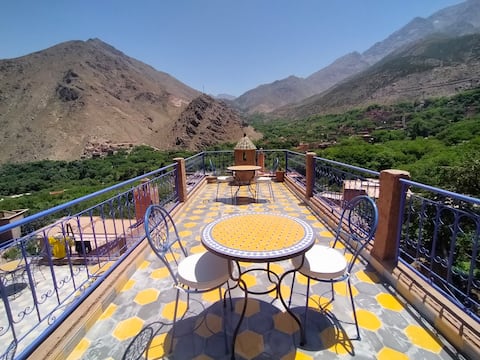 Atlas Eco Inn