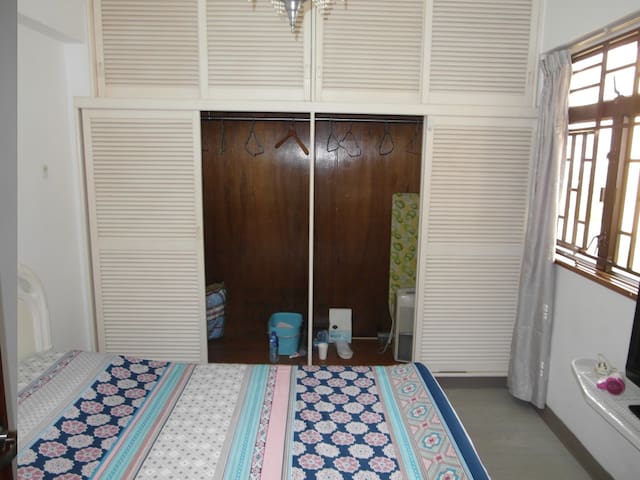 舊日的足跡,新手極速上路之選 (Free unique walking tour)