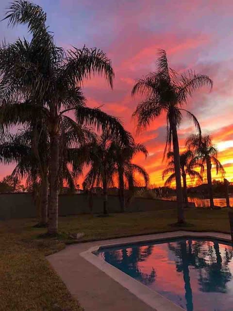 Amazing POOL Property Near Kemah TX