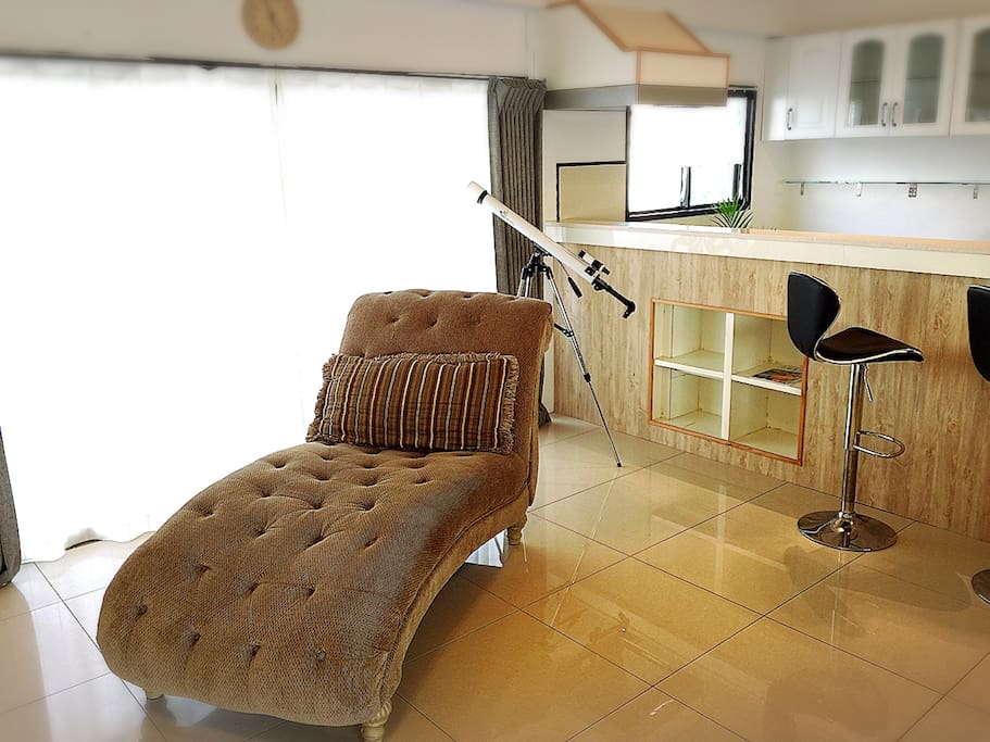 Living Room Sofa
リビング ソファ