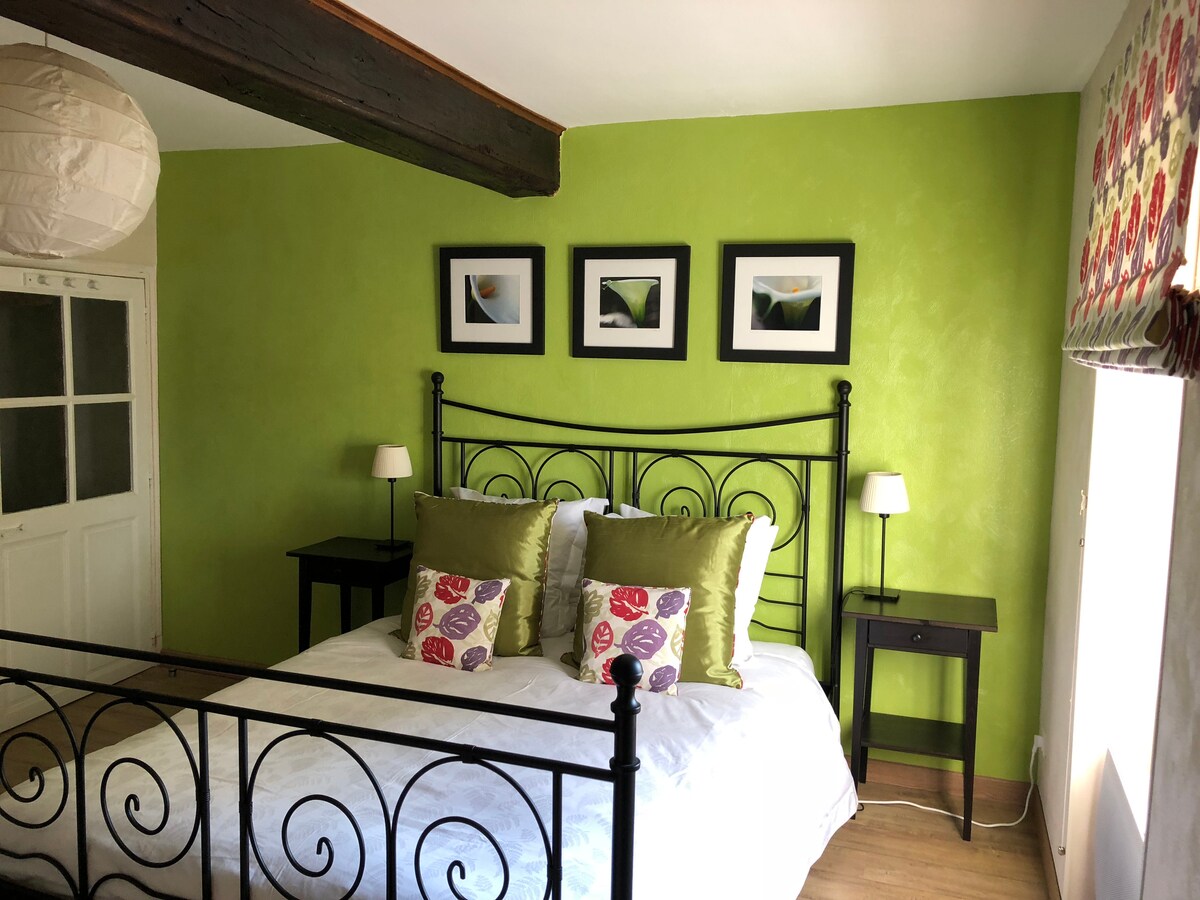 Საძინებელი 4 - საწოლი დიდი ზომის