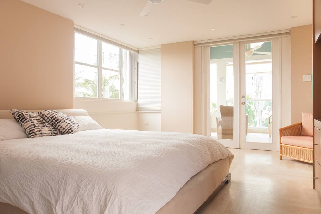 Master Bedroom with access to Balcony