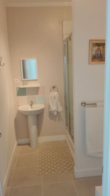 en-suite bathroom