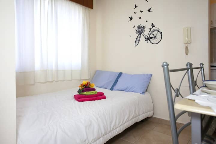 P1,  Seafront Apartment (Akti Olymbion Beach) - レメソス