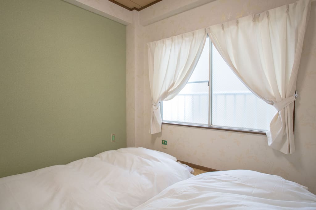 Bed room