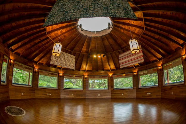 Ahu Lani Retreat Center