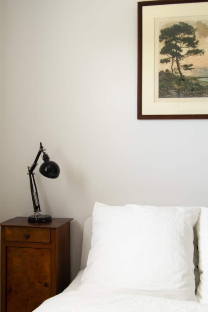 Dormitorio 1: Primer piso, Cama de 140x200, vistas al mar 