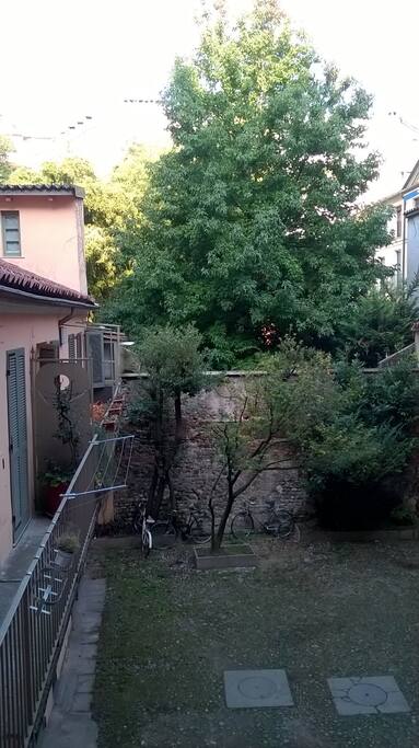 VISTA SUL CORTILE