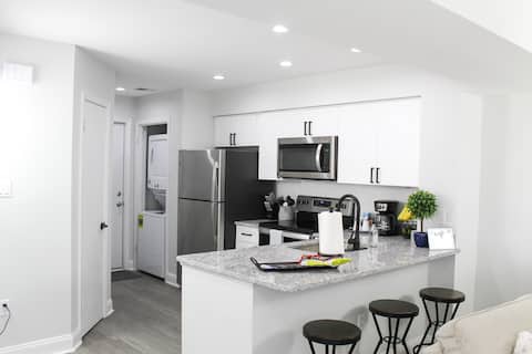 Cozy Newly Renovated 2 BR Condo w/ attached Garage